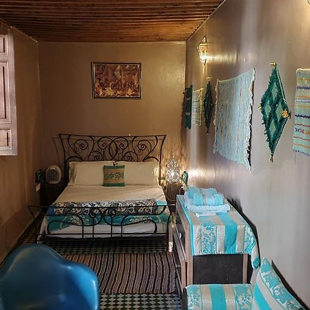 R'Mila Medina Fez Hotel Buitenkant foto