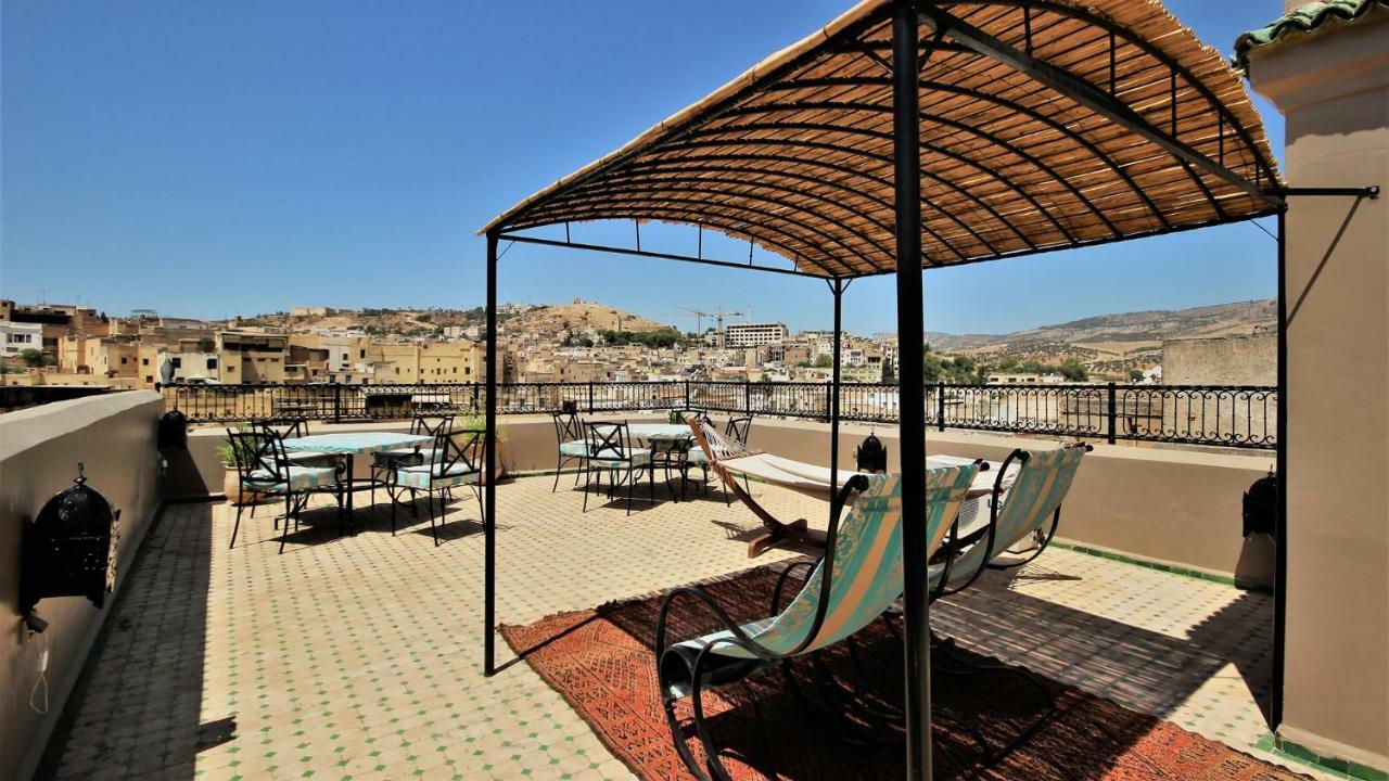 R'Mila Medina Fez Hotel Buitenkant foto
