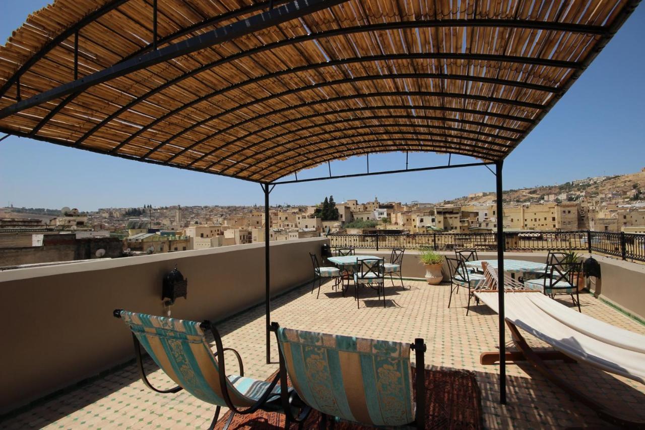 R'Mila Medina Fez Hotel Buitenkant foto